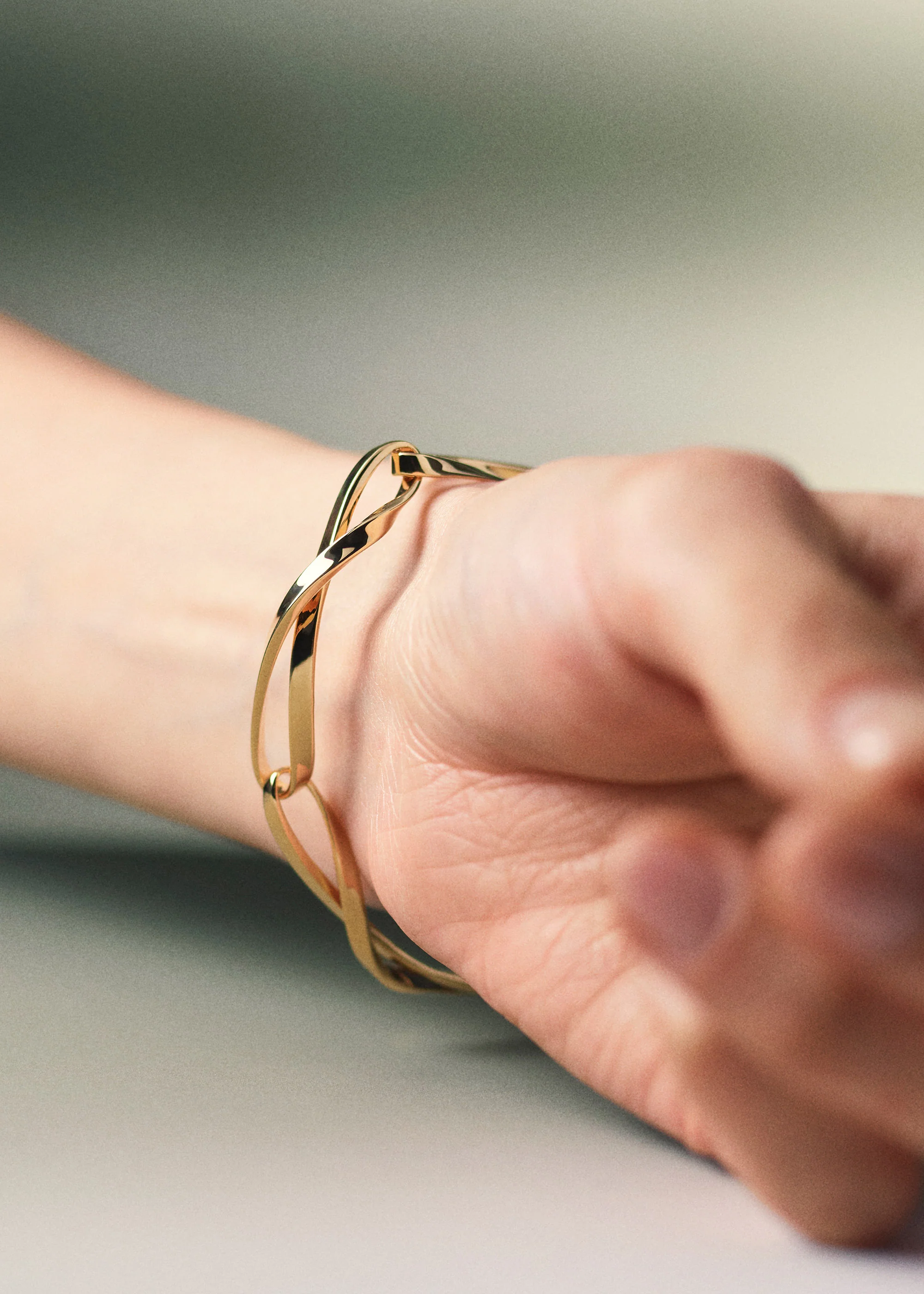 Éole Chain Bracelet - Gold in 24-carat gold gilding - Image 5