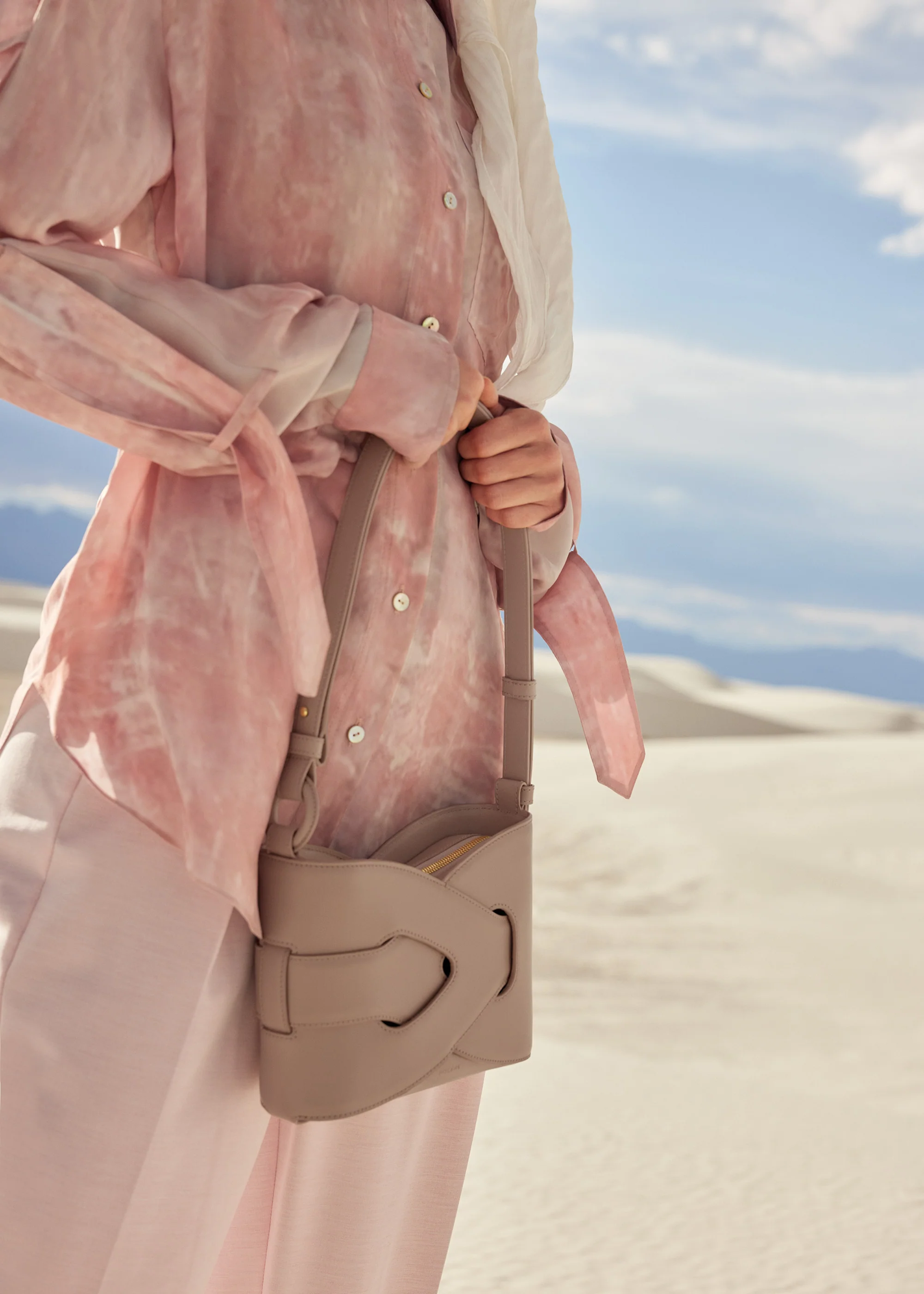 Nodde - Smooth Taupe - Image 7