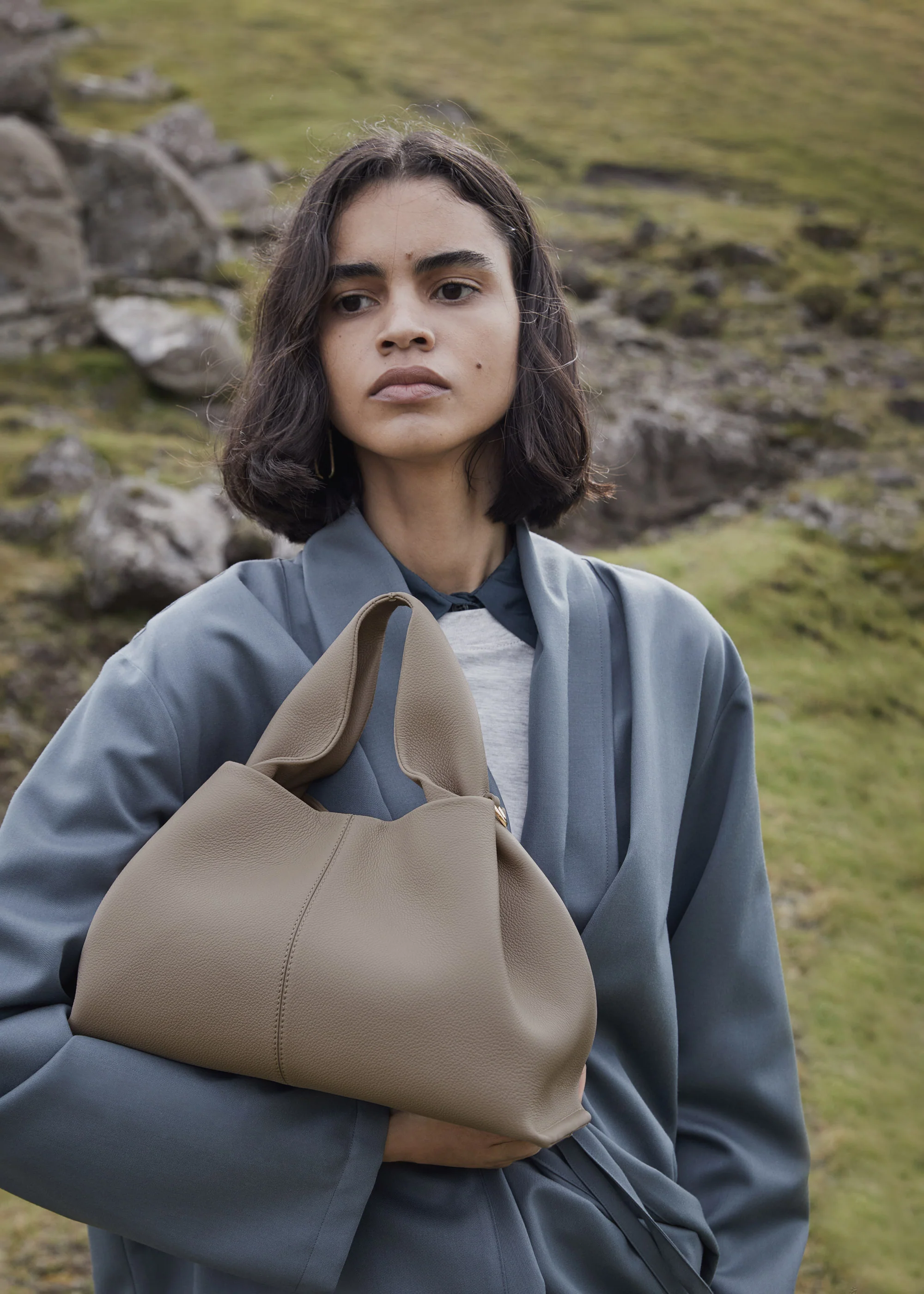 Numéro Neuf - Textured Taupe - Image 4