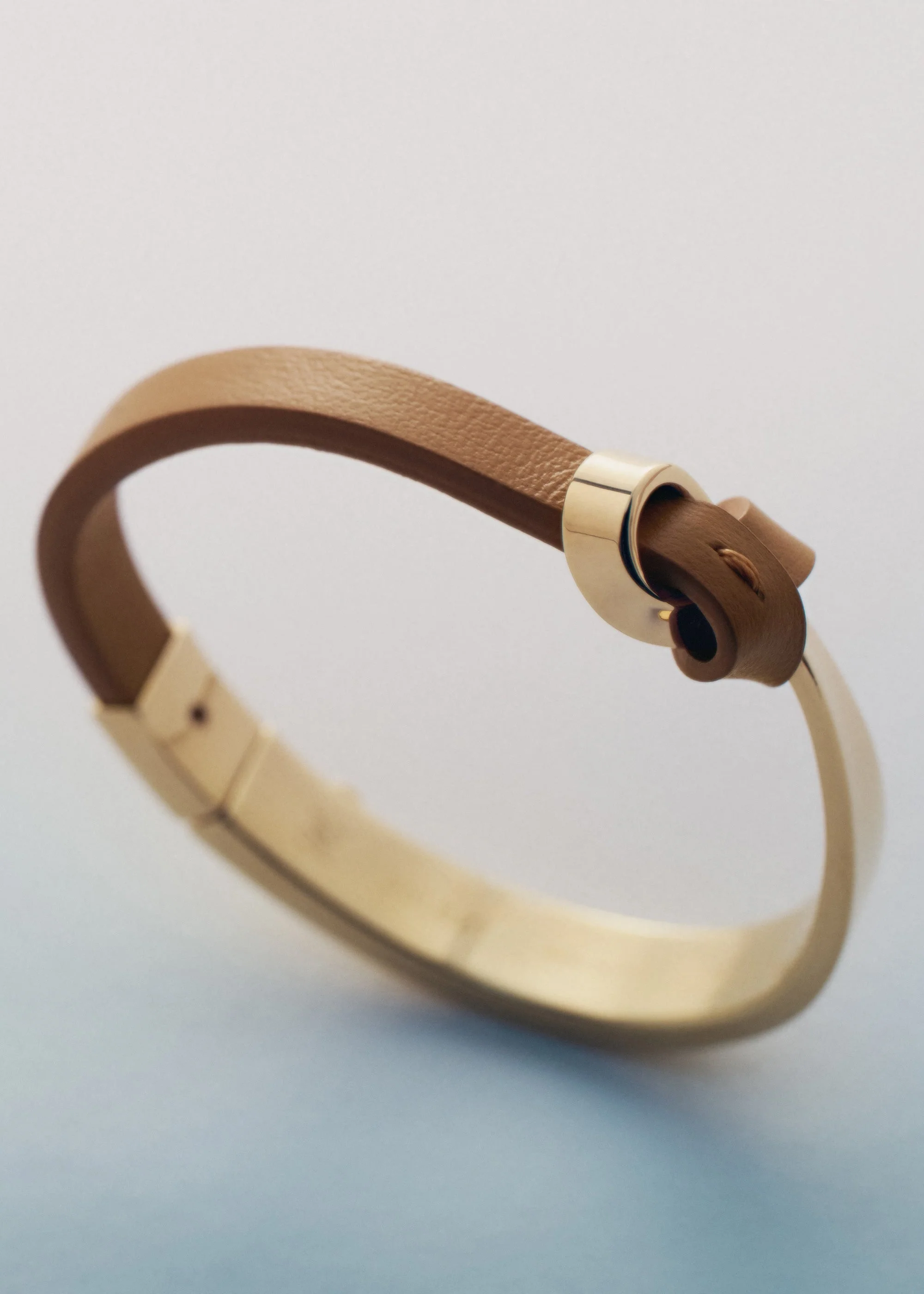 Ormé Bangle - Gold Gilded with Camel Leather - Image 4